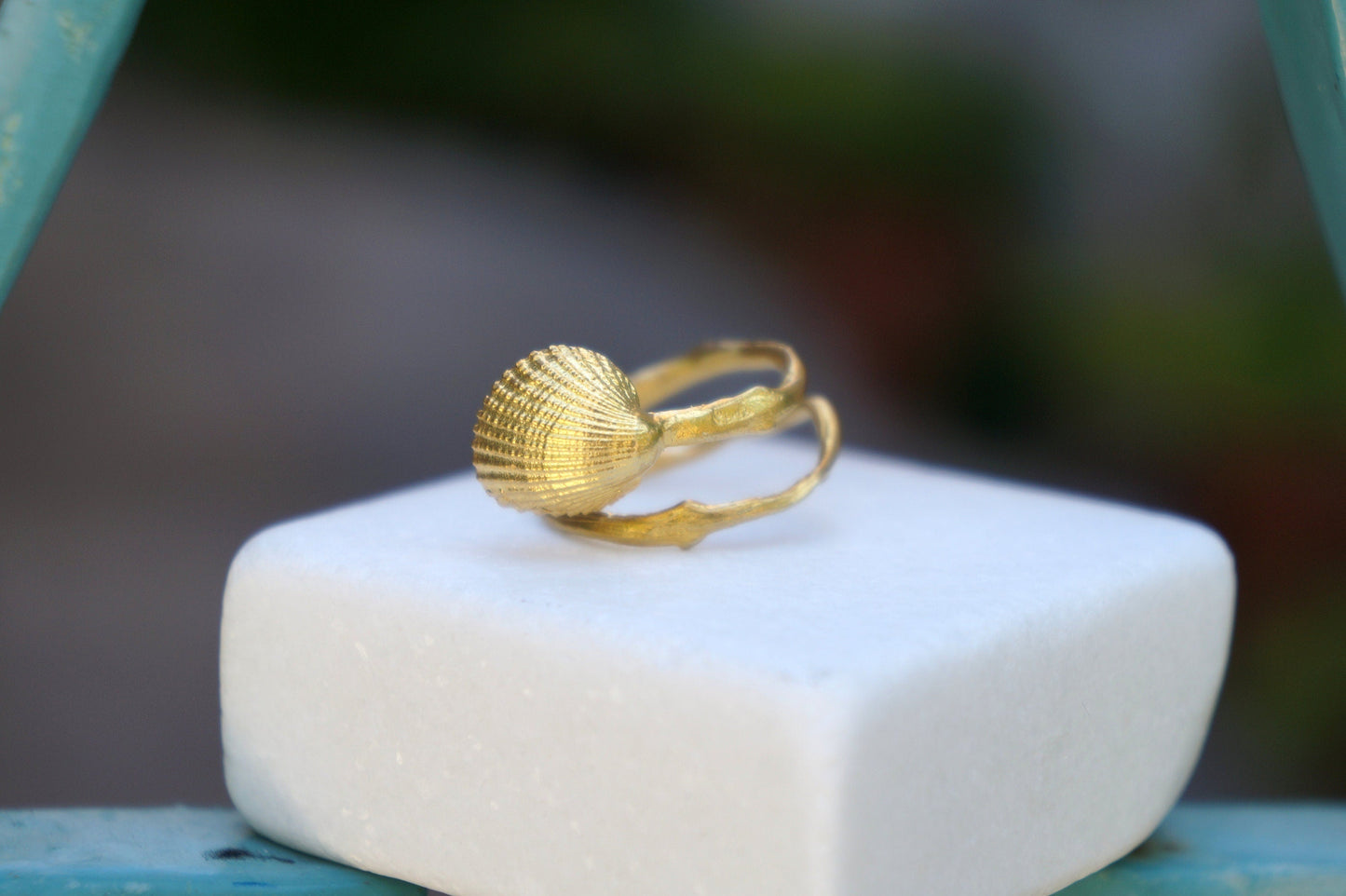 Solid Gold Shell Ring – Adjustable Real Sea Shell & Twig Design Gold